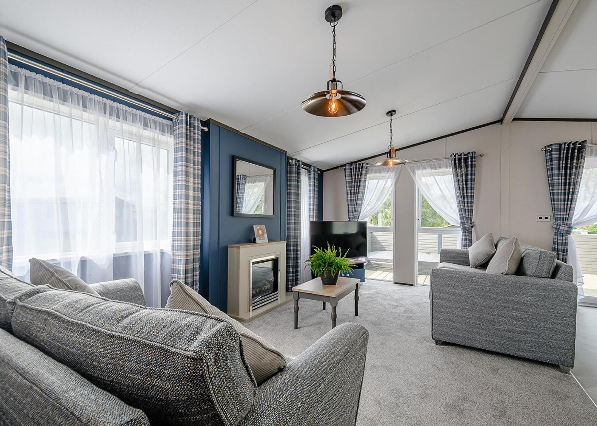 Green Meadows Country Park Hotel Harker Екстериор снимка