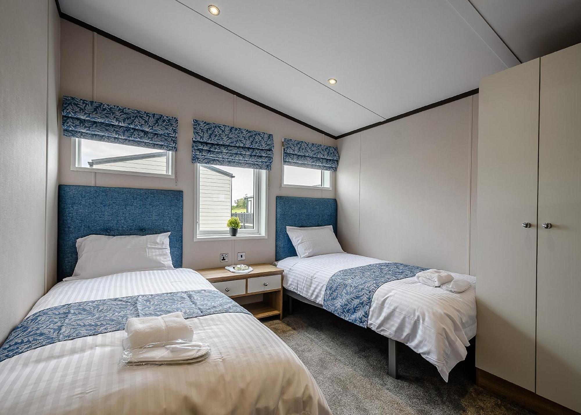 Green Meadows Country Park Hotel Harker Екстериор снимка