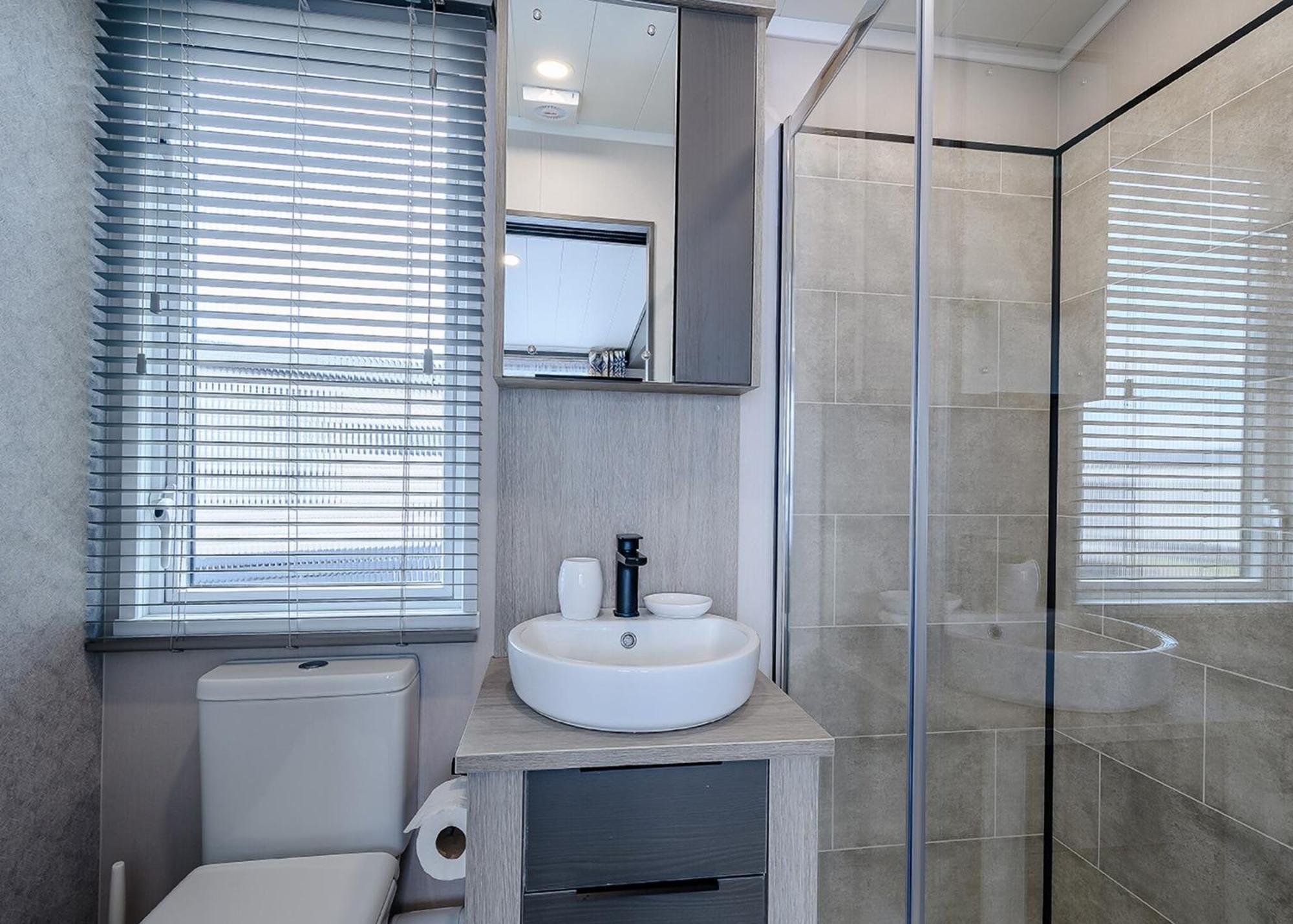 Green Meadows Country Park Hotel Harker Екстериор снимка