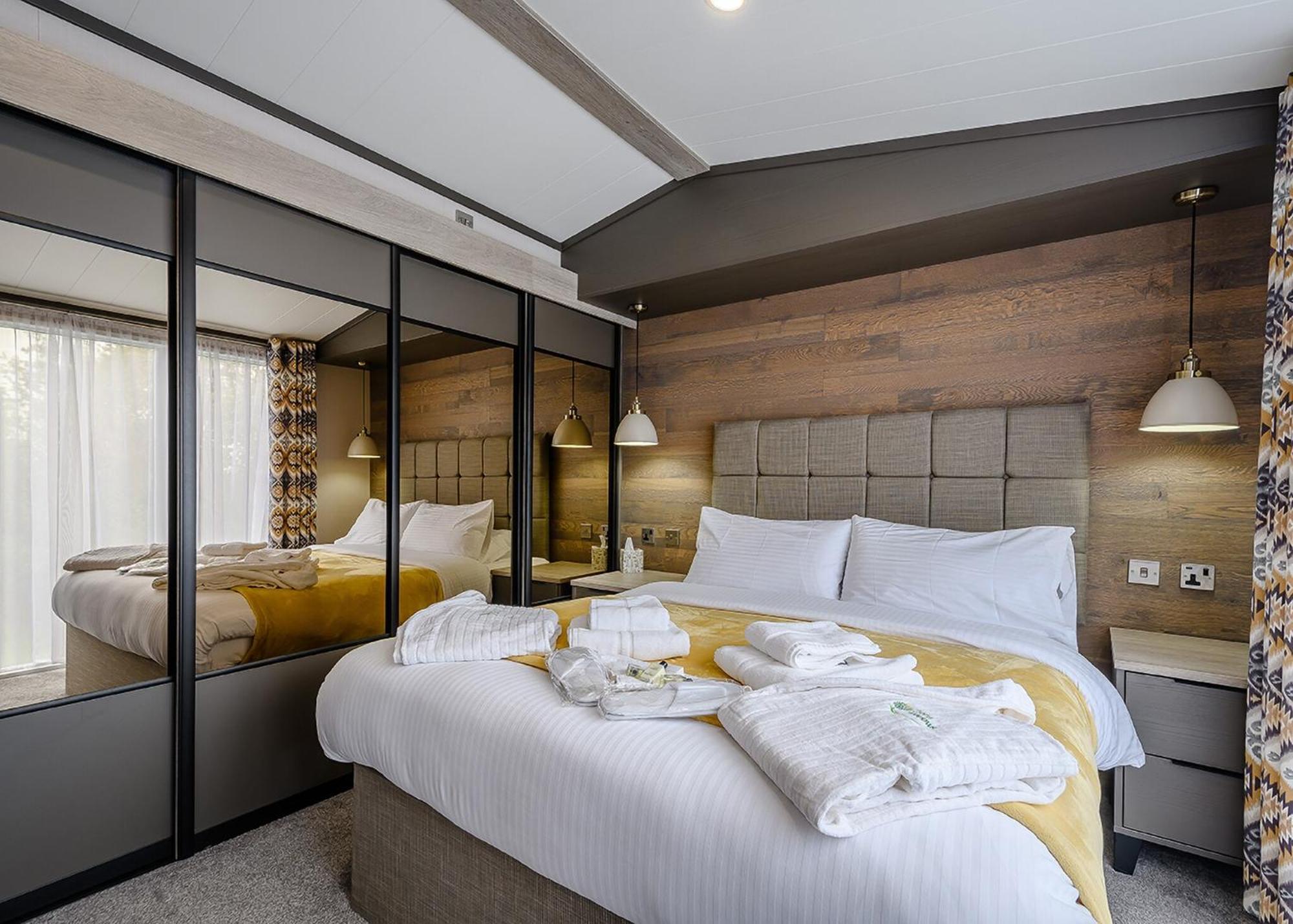 Green Meadows Country Park Hotel Harker Екстериор снимка