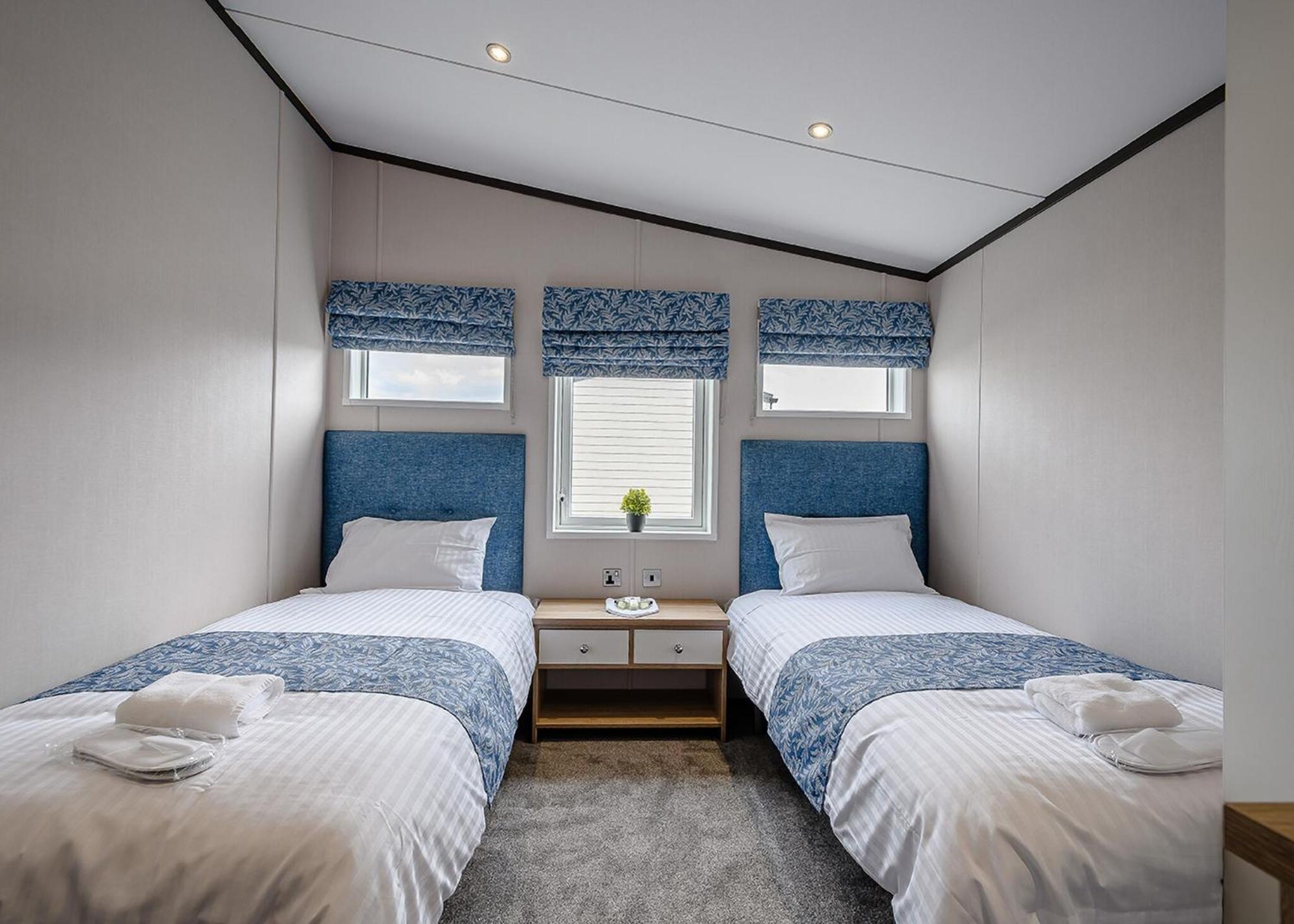 Green Meadows Country Park Hotel Harker Екстериор снимка